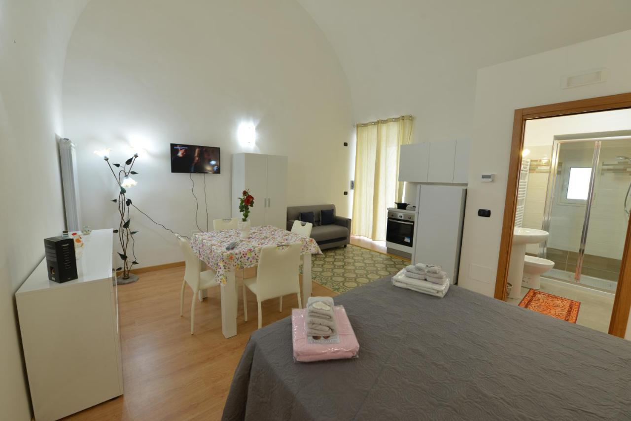 L'Antico Palazzo Bed & Breakfast Canosa di Puglia Bagian luar foto