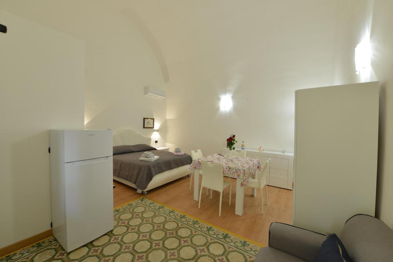 L'Antico Palazzo Bed & Breakfast Canosa di Puglia Bagian luar foto