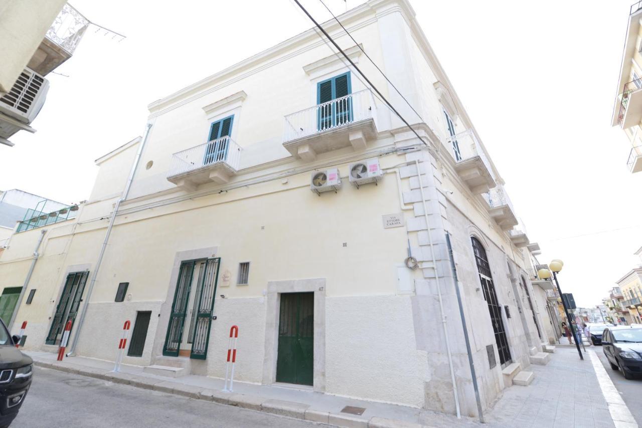 L'Antico Palazzo Bed & Breakfast Canosa di Puglia Bagian luar foto