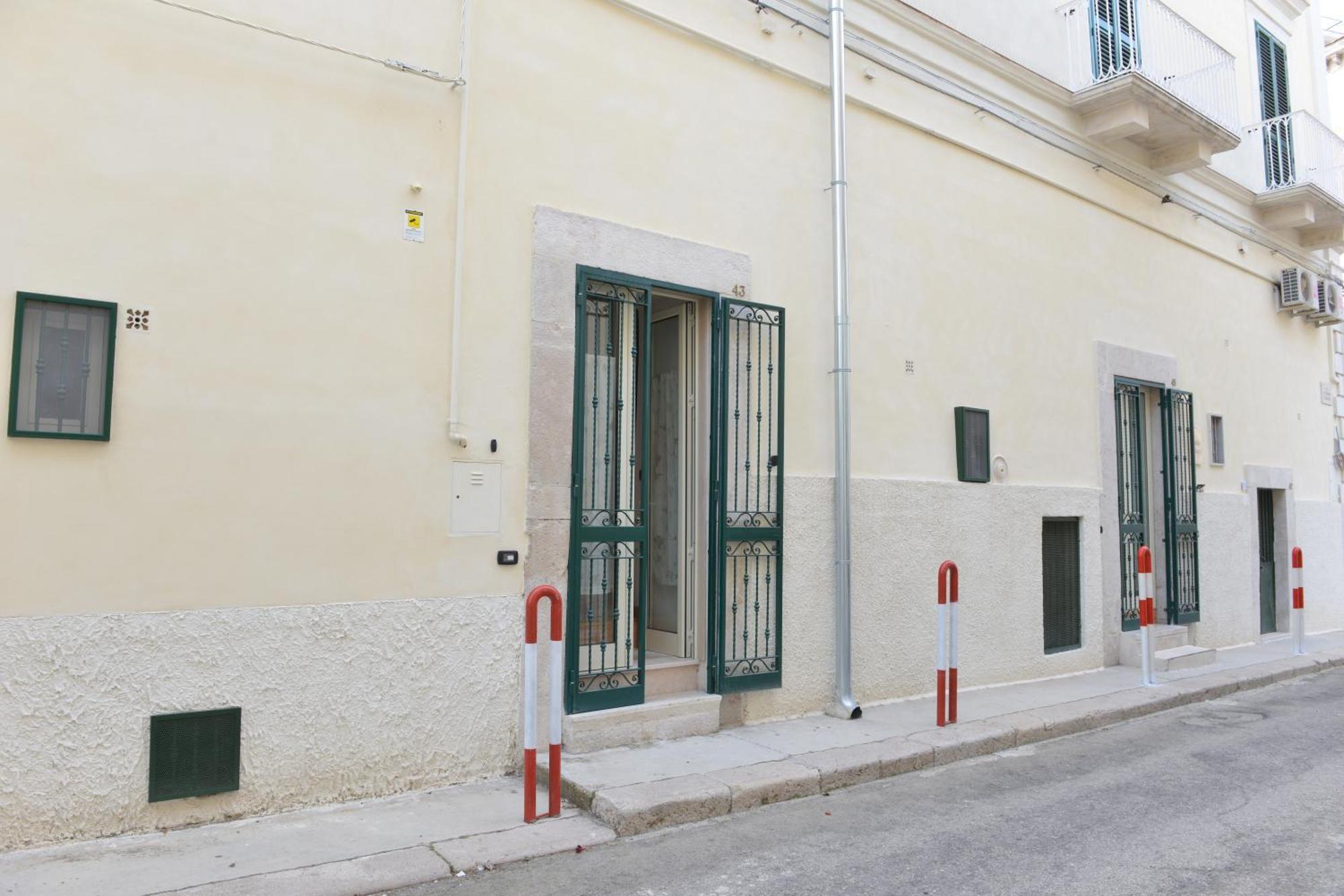 L'Antico Palazzo Bed & Breakfast Canosa di Puglia Bagian luar foto